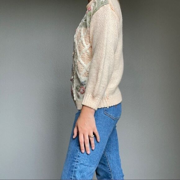 Vintage 80s Floral Long Sleeved Mockneck Sweater - Picture 2 of 8